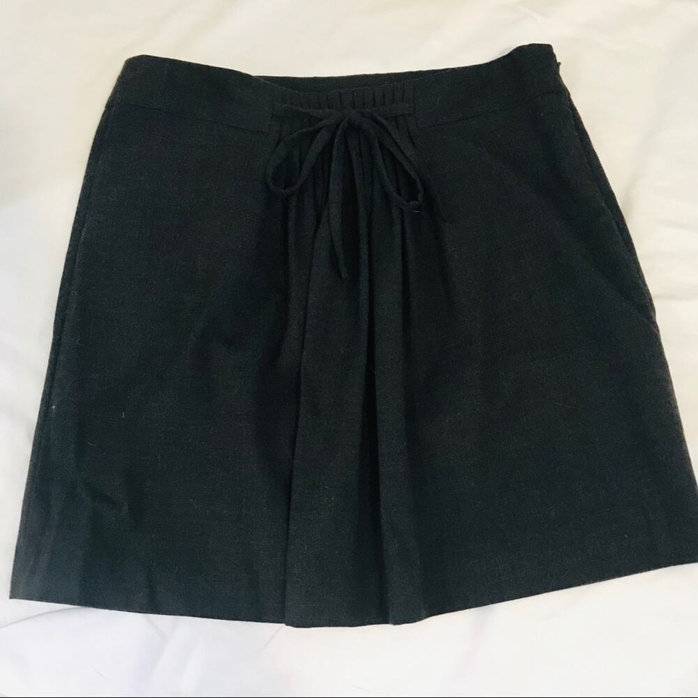 GAP Pleat Front Gray Skirt